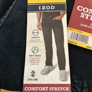 (1) pair NWT- IZOD. Comfort Stretch Straight Fit Men’s Jeans